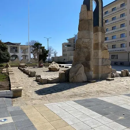 Apartamento Toate Panzele Sus